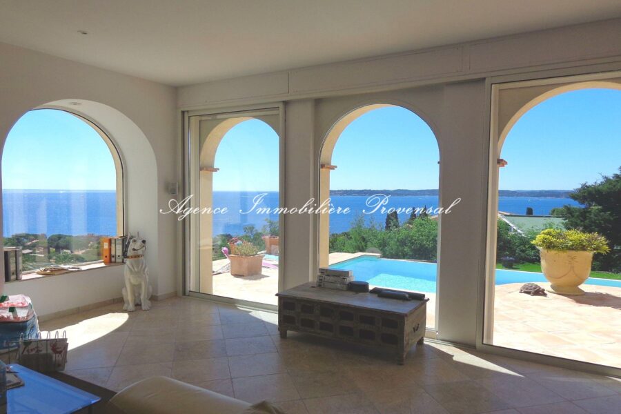 Maison à louer à Sainte-maxime