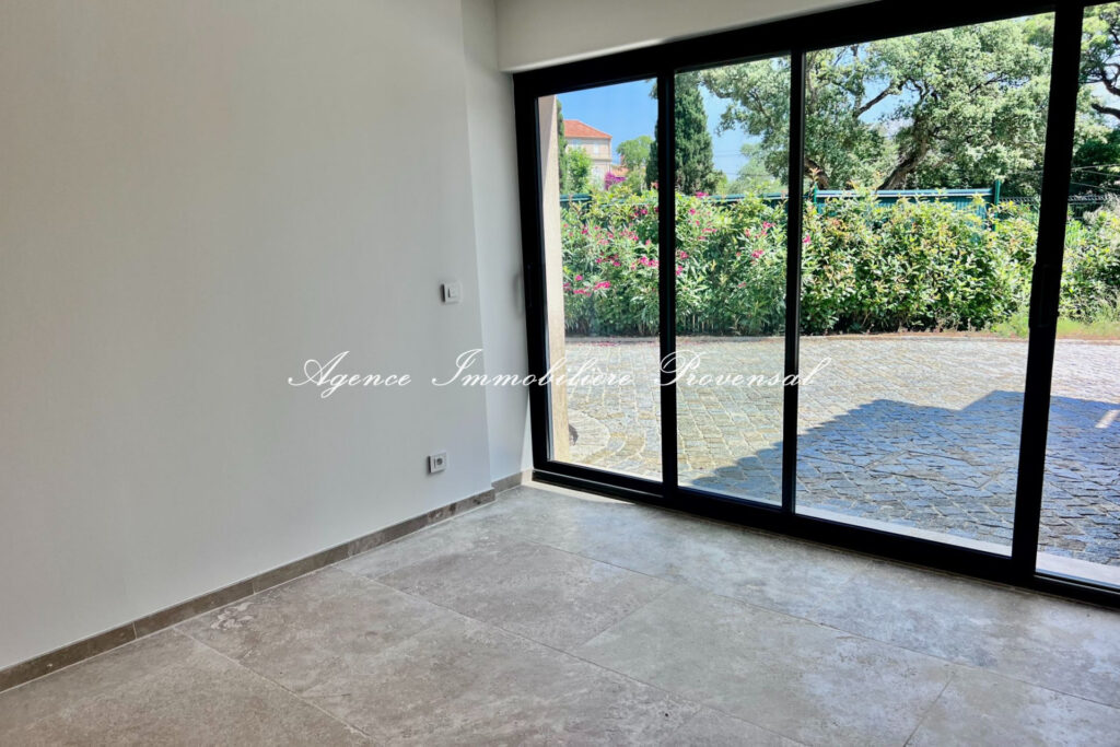 vente villa 5 Pièce(s) – 5 pièces – 4 chambres – 125.90 m²