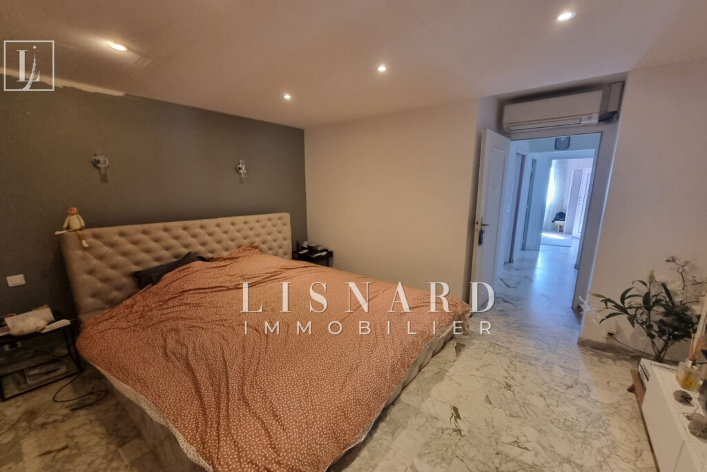 vente maison 8 Pièce(s) – 8 pièces – 8 chambres – 235.00 m²