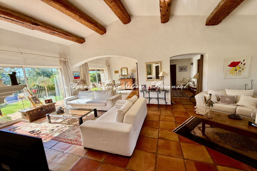 Maison à vendre à Sainte-maxime