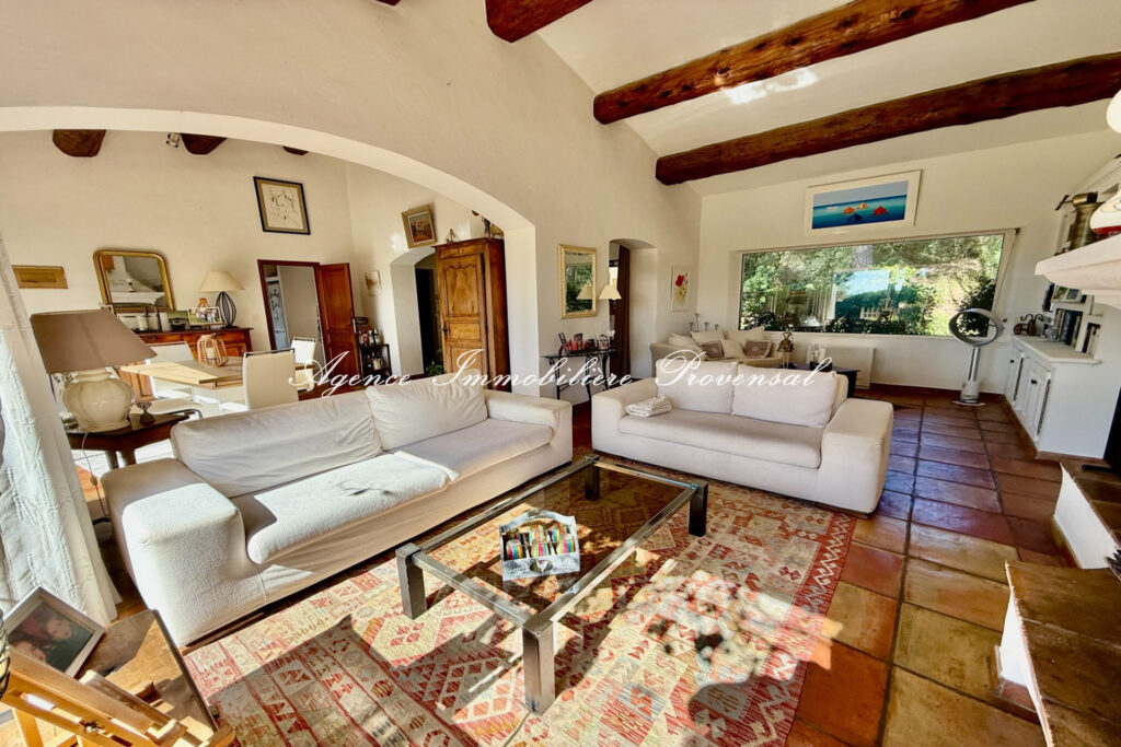 vente maison 6 Pièce(s) – 6 pièces – 4 chambres – 167.00 m²