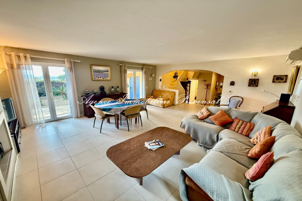 vente maison 5 Pièce(s) – 5 pièces – 4 chambres – 125.00 m²