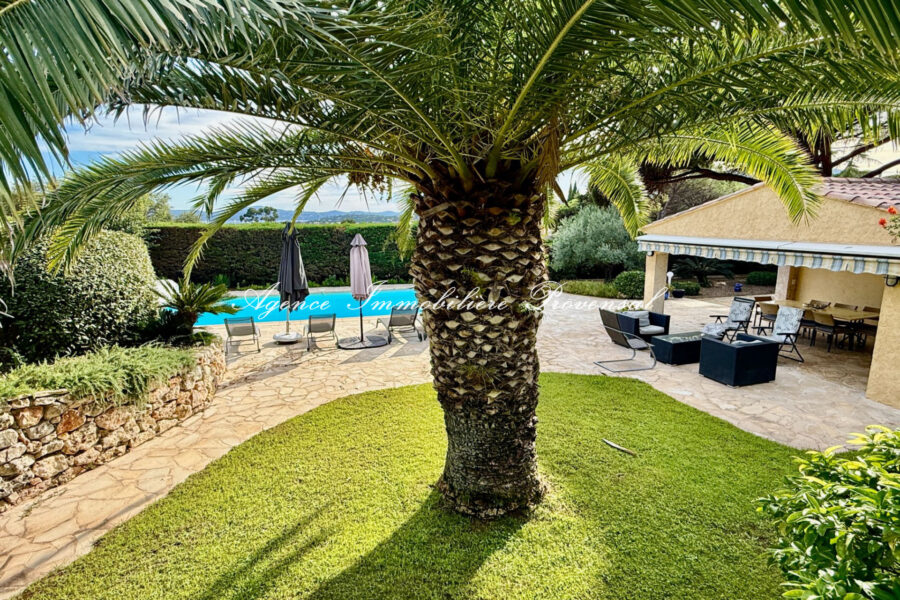 Maison à vendre à Sainte-maxime