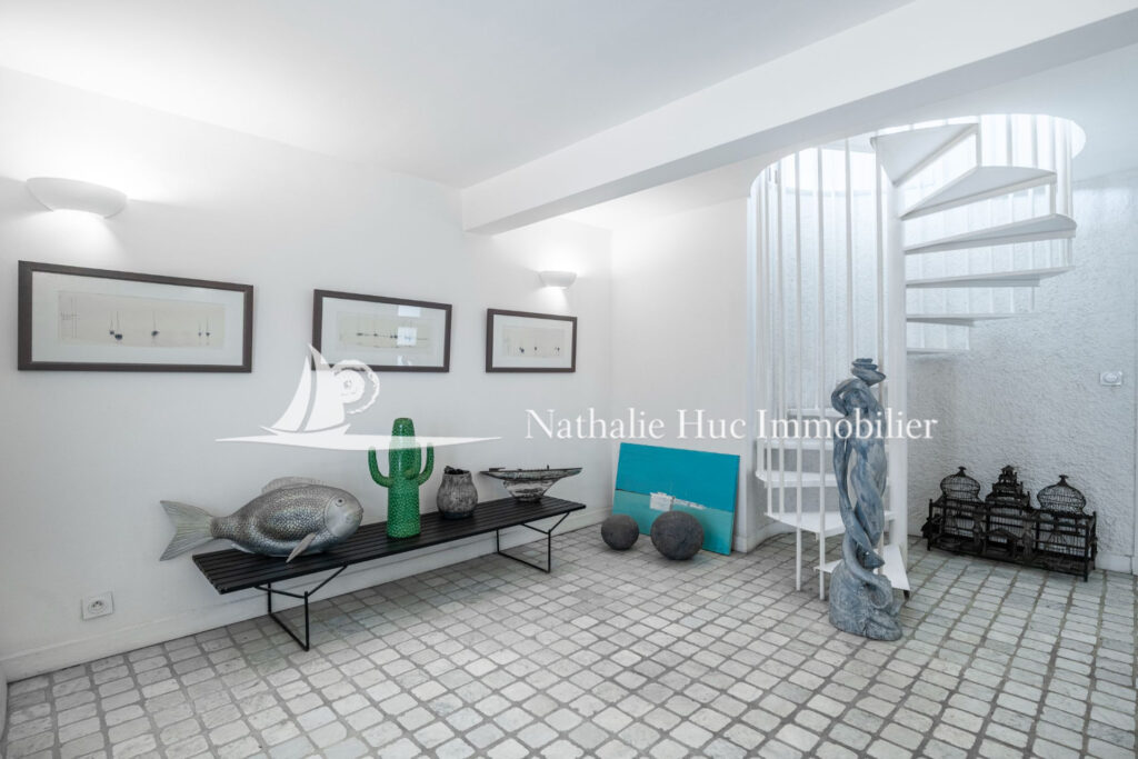 vente maison 6 Pièce(s) – 6 pièces – 5 chambres – 200.00 m²