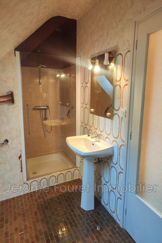 vente maison 6 Pièce(s) – 6 pièces – 5 chambres – 141.48 m²