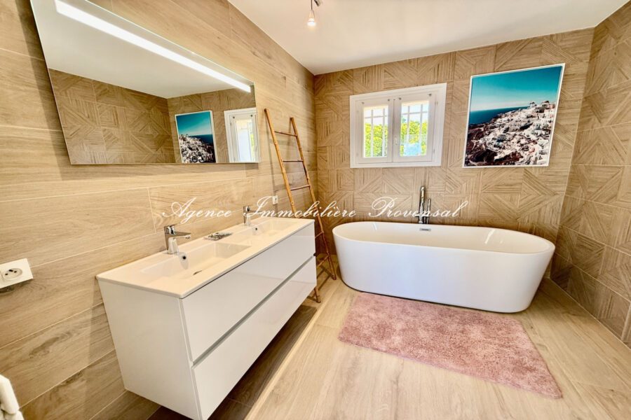 Maison à vendre à Les issambres