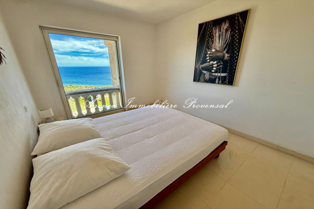 vente villa 5 Pièce(s) – 5 pièces – 4 chambres – 200.00 m²