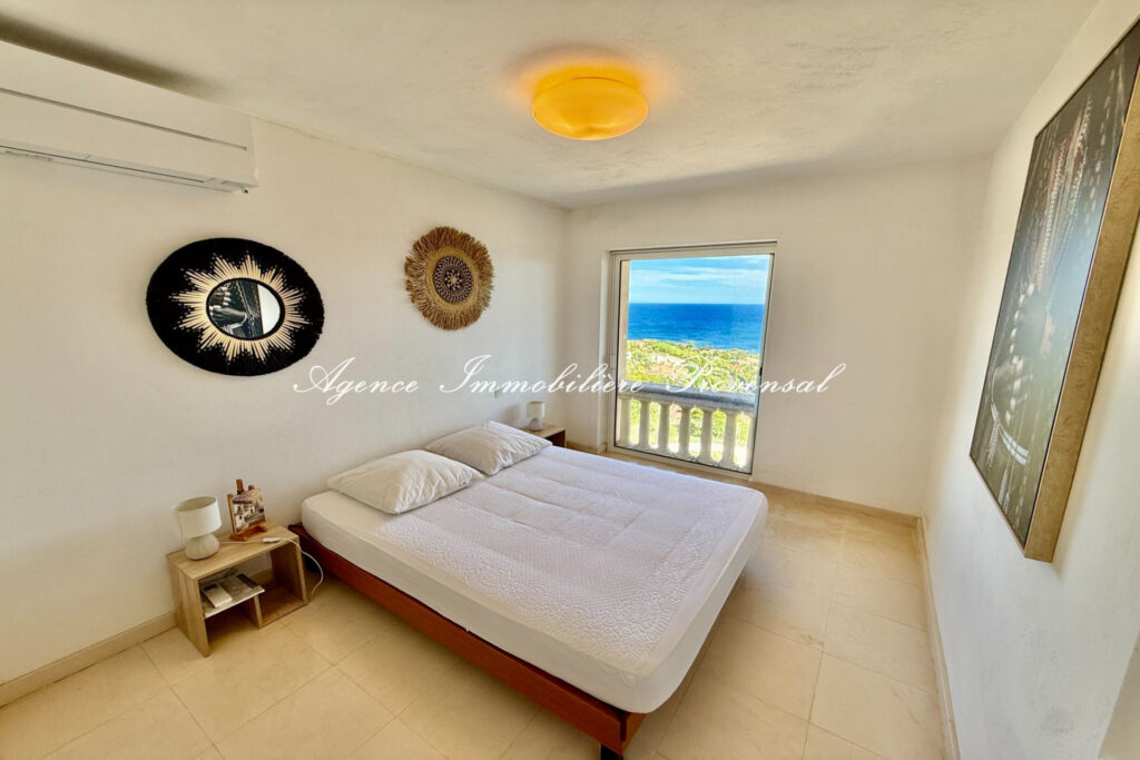 vente villa 5 Pièce(s) – 5 pièces – 4 chambres – 200.00 m²