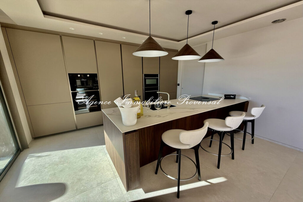 vente appartement 4 Pièce(s) – 4 pièces – 3 chambres – 150.00 m²