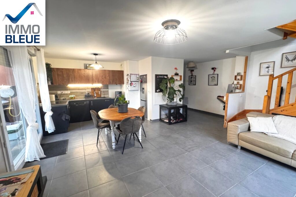 vente maison 3 Pièce(s) – 3 pièces – 2 chambres – 61.00 m²