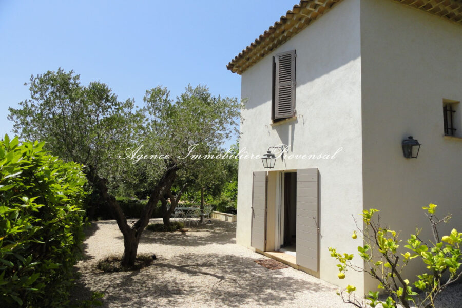 Maison à louer à Sainte-maxime