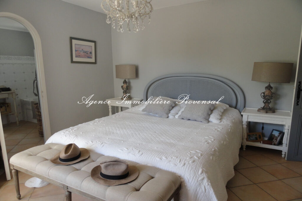 location saisonnière maison 5 Pièce(s) – 5 pièces – 4 chambres – 120.00 m²