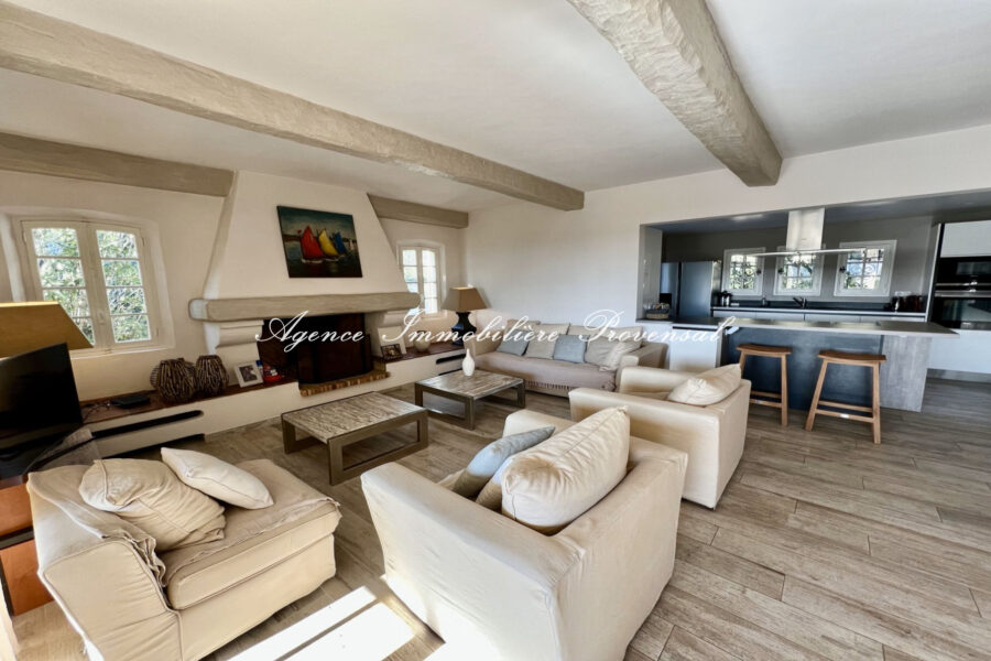 Maison à louer à Sainte-maxime