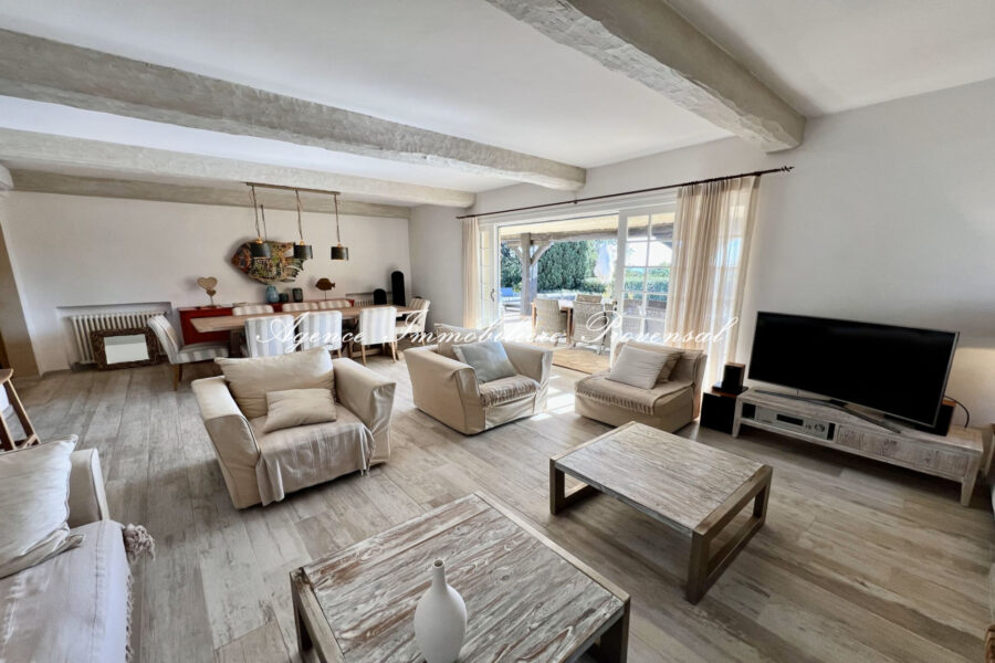 Maison à louer à Sainte-maxime