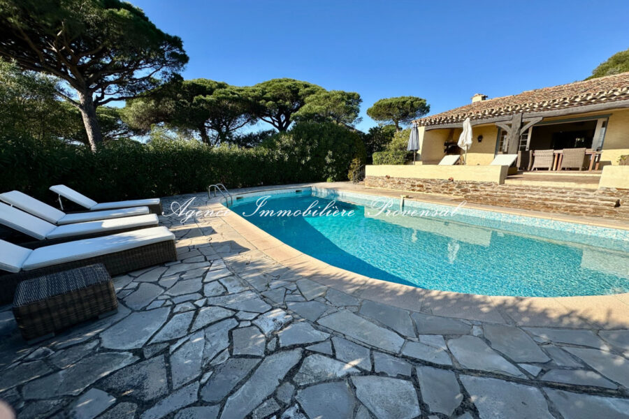 Maison à louer à Sainte-maxime