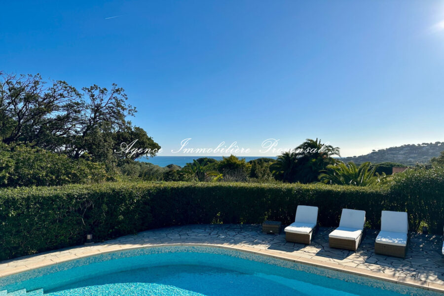 Maison à louer à Sainte-maxime