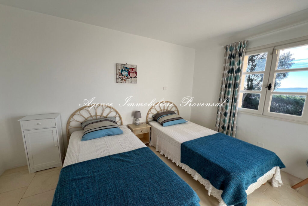 location saisonnière maison 6 Pièce(s) – 6 pièces – 5 chambres – 280.00 m²