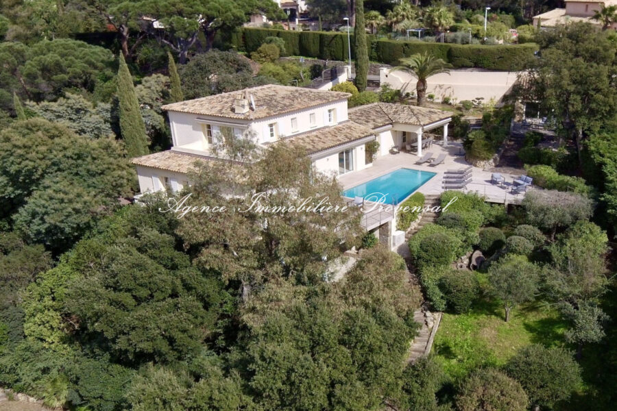 Maison à louer à Sainte-maxime