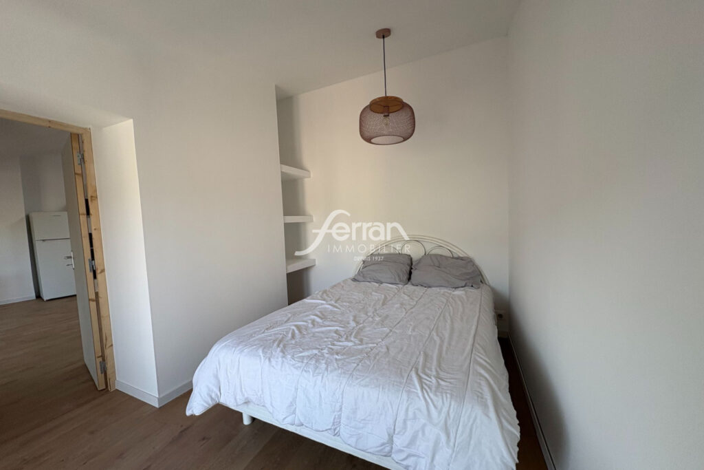 A louer à Entrecasteaux T3/4 avec terrasse – 3 pièces – 2 chambres – 80.00 m²