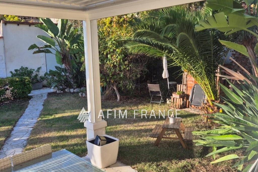 vente maison – NR pièces – 3 chambres – 150.00 m²