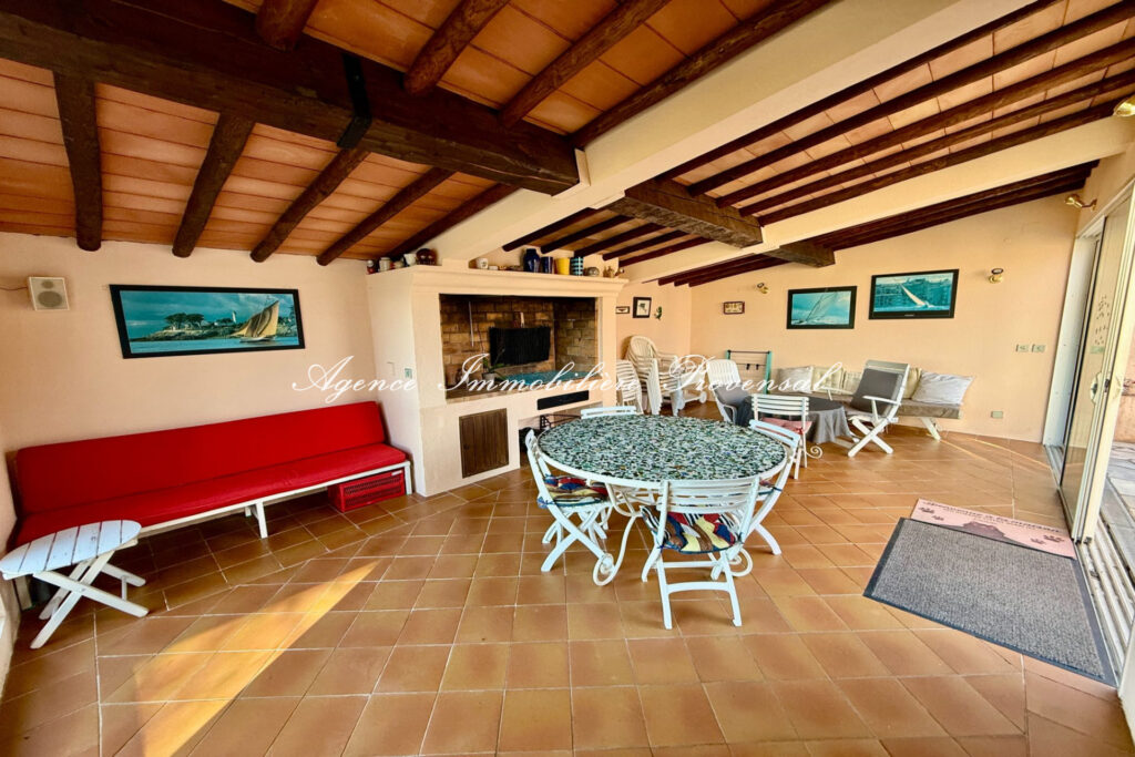 vente maison 6 Pièce(s) – 6 pièces – 4 chambres – 168.00 m²