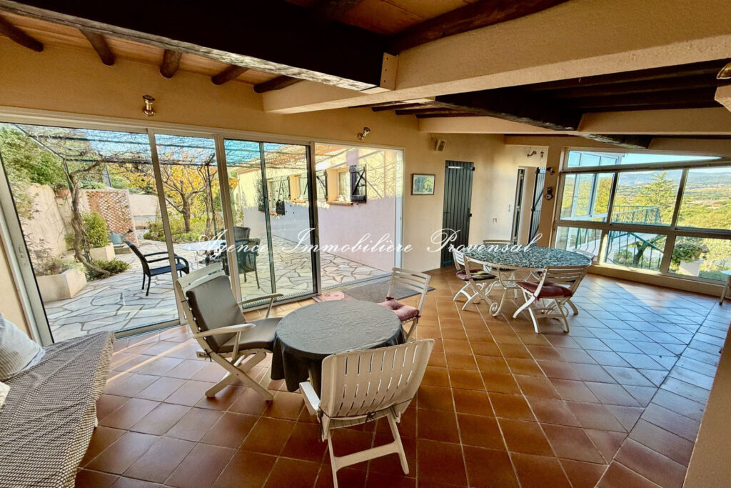 vente maison 6 Pièce(s) – 6 pièces – 4 chambres – 168.00 m²