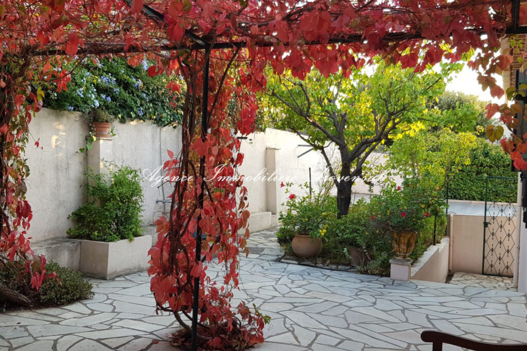 vente maison 6 Pièce(s) – 6 pièces – 4 chambres – 168.00 m²