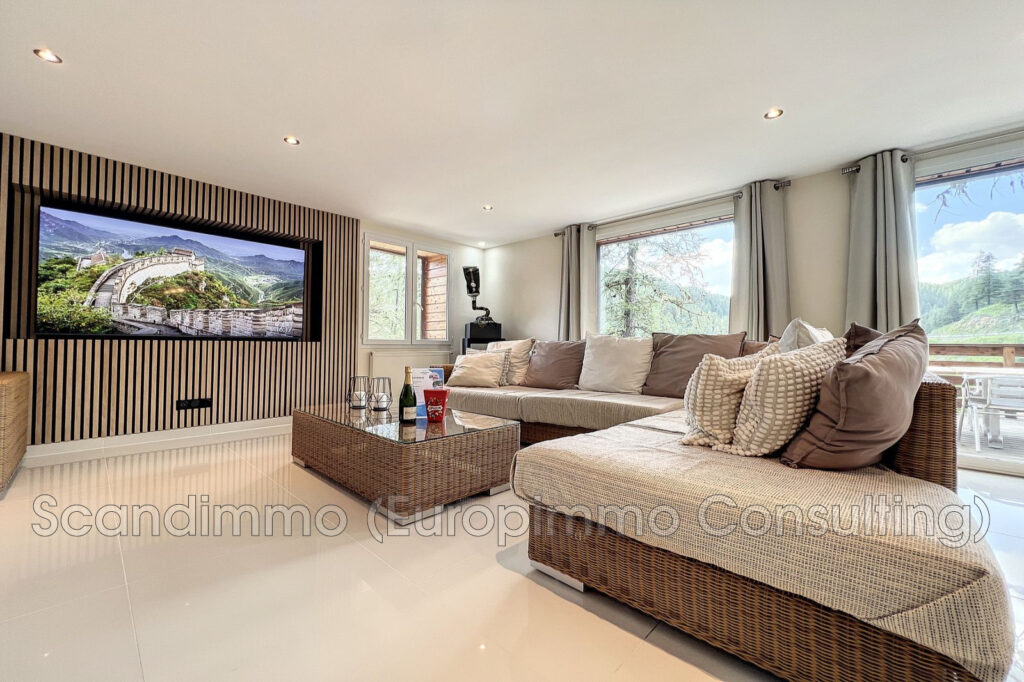 vente maison 6 Pièce(s) – 6 pièces – 5 chambres – 385.00 m²