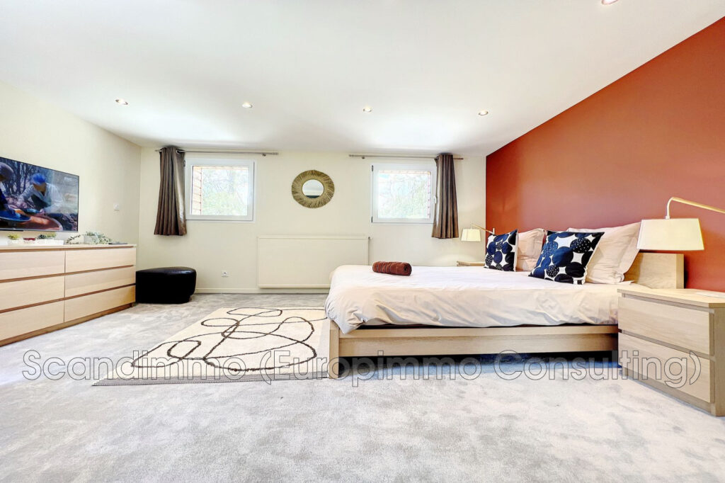 vente maison 6 Pièce(s) – 6 pièces – 5 chambres – 385.00 m²