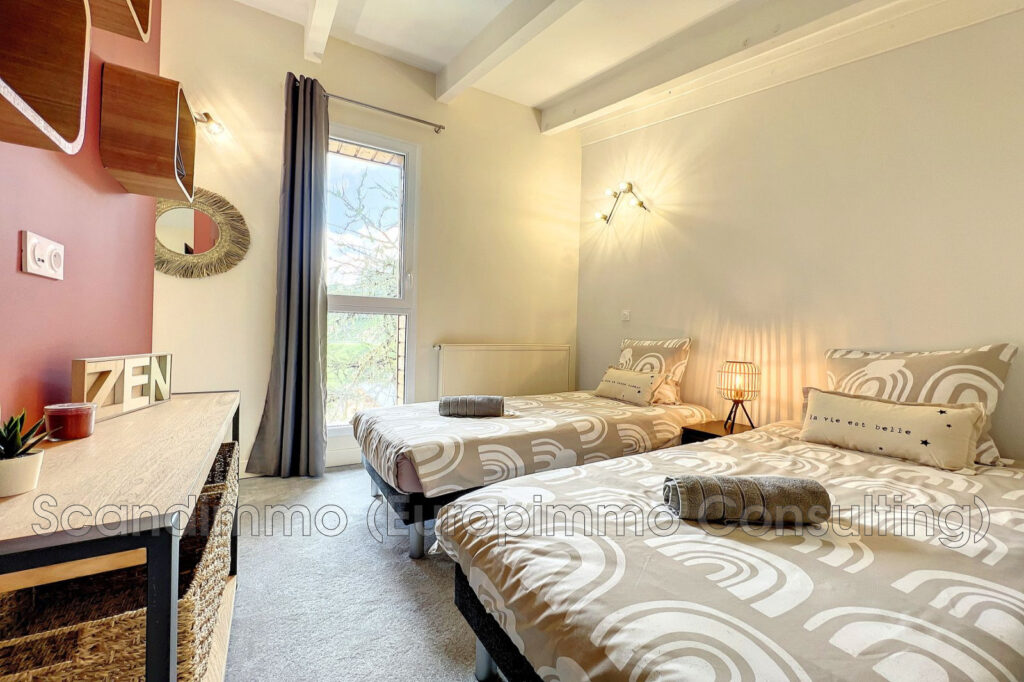 vente maison 6 Pièce(s) – 6 pièces – 5 chambres – 385.00 m²