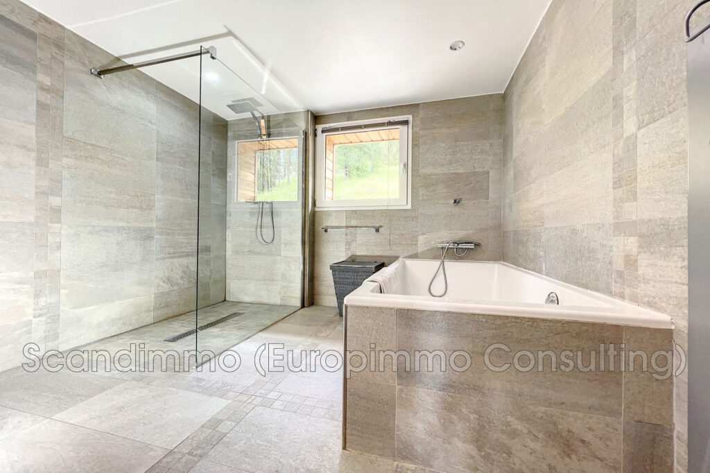 vente maison 6 Pièce(s) – 6 pièces – 5 chambres – 385.00 m²