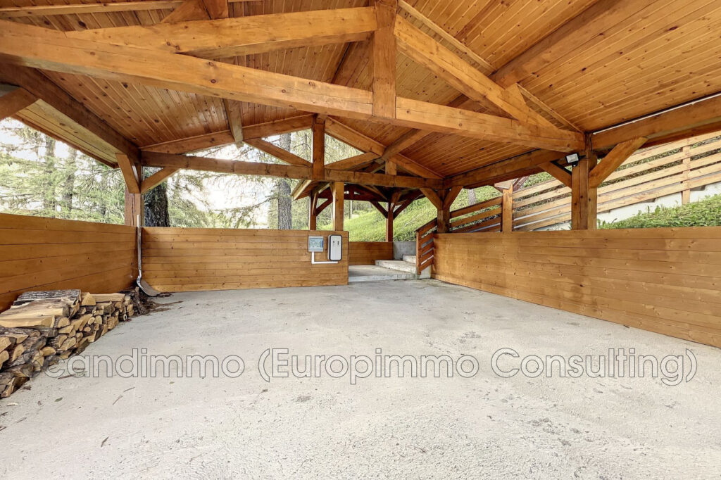 vente maison 6 Pièce(s) – 6 pièces – 5 chambres – 385.00 m²