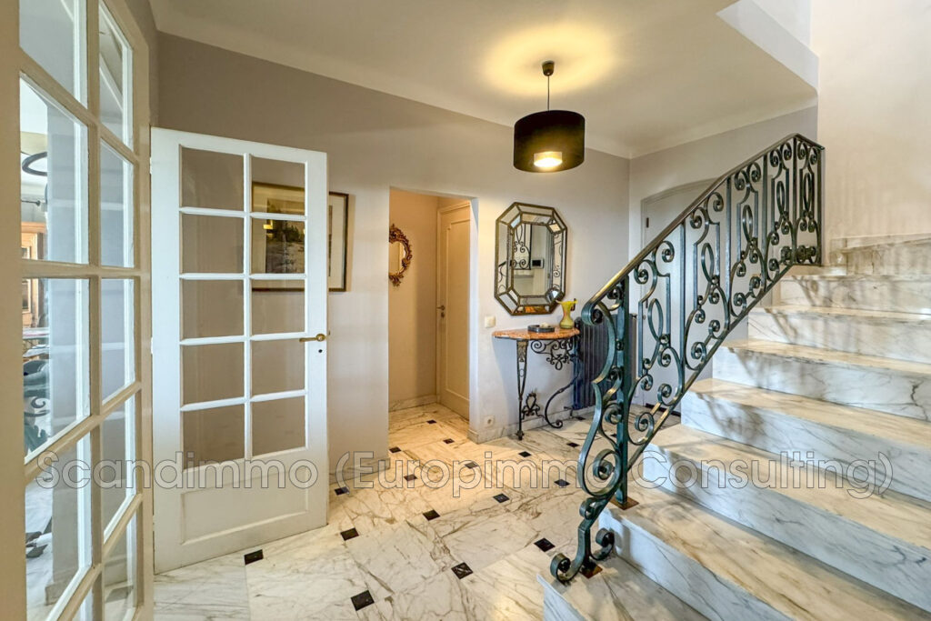 Propriété de charme en pierre ? Vue mer et village ? CABRIS – 6 pièces – 4 chambres – 155.00 m²