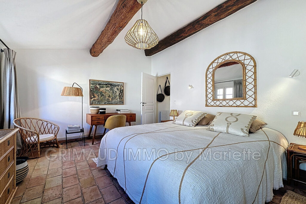 superbe maison de village avec terrasse et garage, unique – 4 pièces – 2 chambres – 101.00 m²