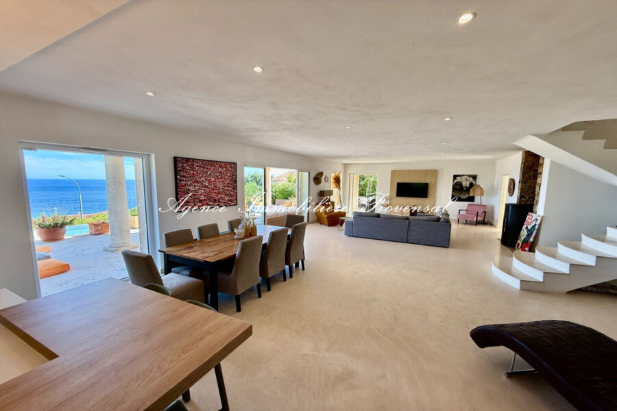 Maison à vendre à Les issambres