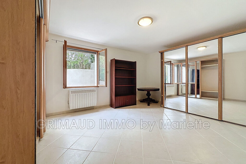 belle maison dans domaine avec 5 chambres, piscinable – 6 pièces – 5 chambres – 199.40 m²