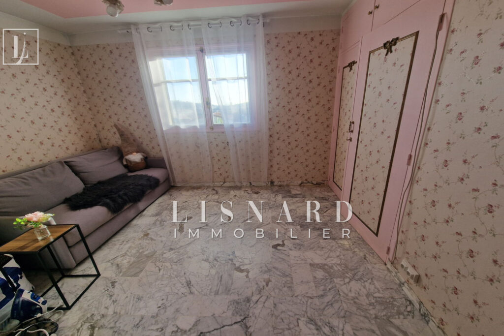 vente maison 8 Pièce(s) – 8 pièces – 8 chambres – 235.00 m²