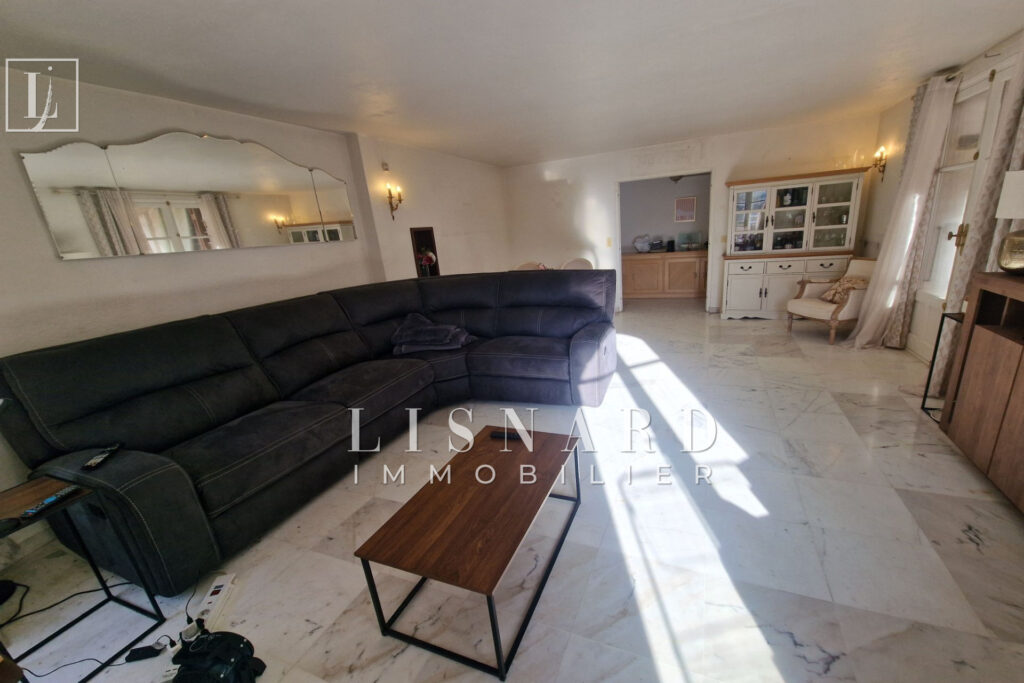 vente maison 8 Pièce(s) – 8 pièces – 8 chambres – 235.00 m²