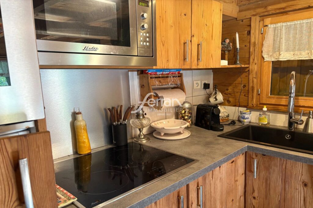 Maison autour de 40 m2 avec vue magnifique  – terrain de 1.730 – 3 pièces – 2 chambres – 50.00 m²