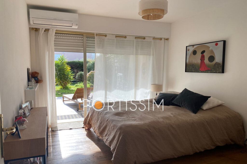 Cagnes sur Mer / Les Breguières / appartement rez de jaerdin – 4 pièces – 3 chambres – 89.74 m²