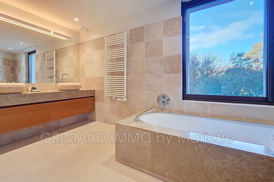 Maison à vendre à Grimaud
