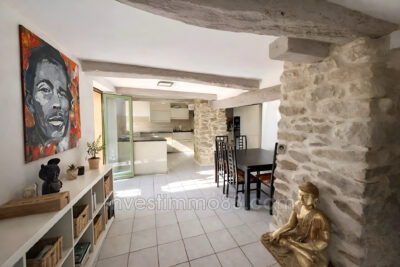 Dans un environnement privilégié, au coeur du village, avec vu – 4 pièces – 3 chambres – 100.00 m²