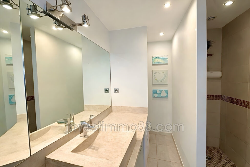 Dans un quartier calme, au coeur de la résidence recherchée Va – 2 pièces – 1 chambre – 40.00 m²