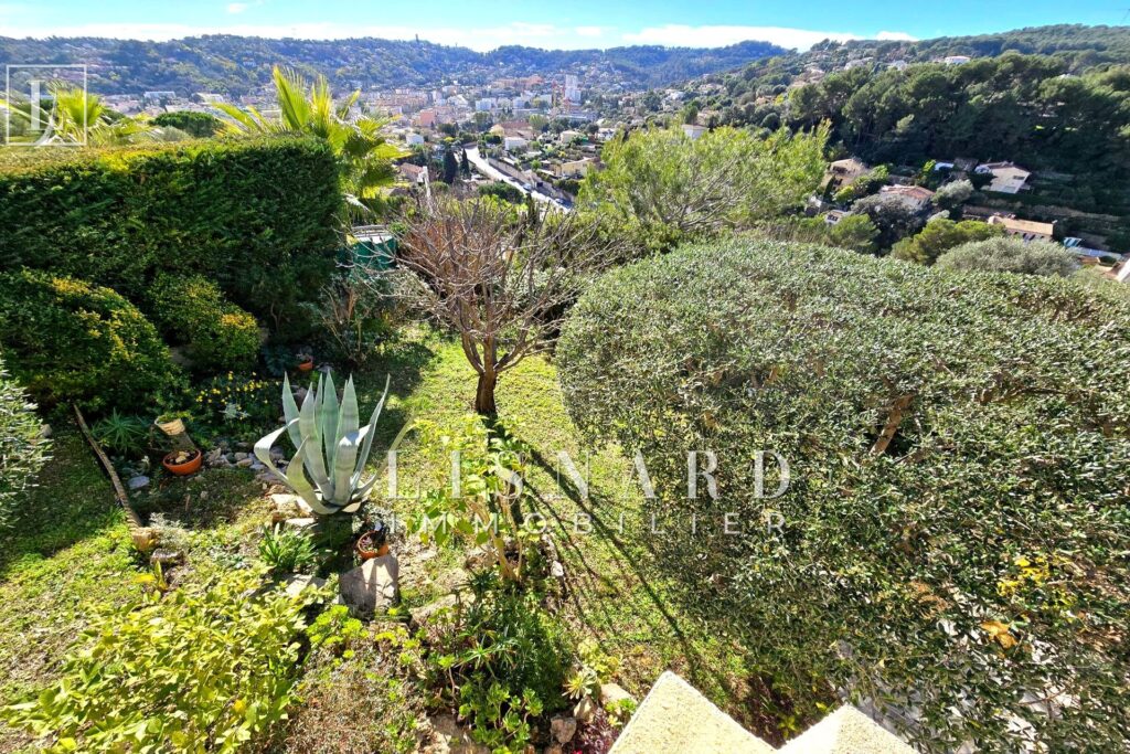 vente maison 4 Pièce(s) – 4 pièces – 3 chambres – 104.00 m²