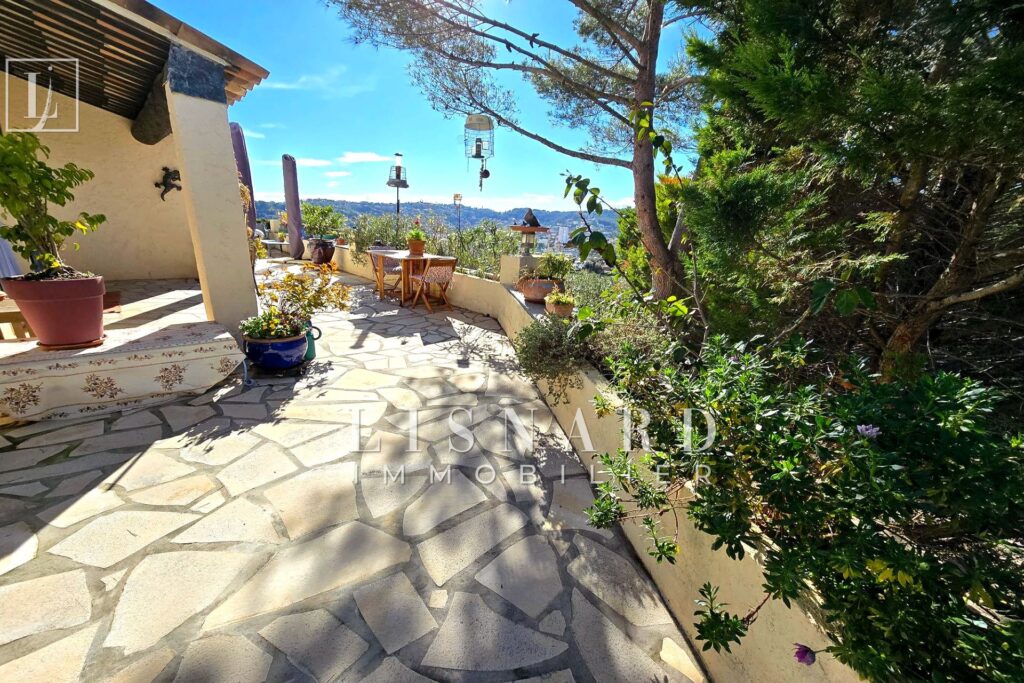 vente maison 4 Pièce(s) – 4 pièces – 3 chambres – 104.00 m²