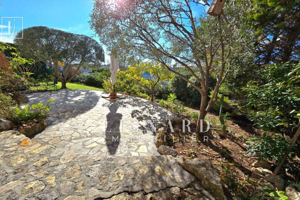 vente maison 4 Pièce(s) – 4 pièces – 3 chambres – 104.00 m²