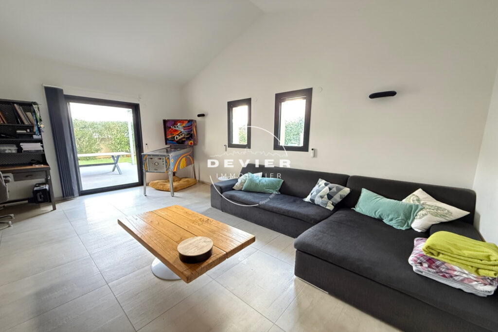 vente maison 4 Pièce(s) – 4 pièces – 3 chambres – 155.00 m²