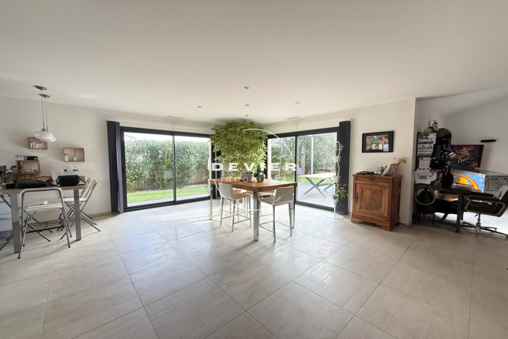 vente maison 4 Pièce(s) – 4 pièces – 3 chambres – 155.00 m²