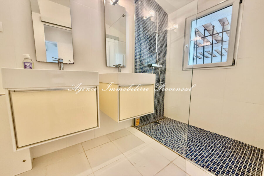 Appartement à vendre à Grimaud