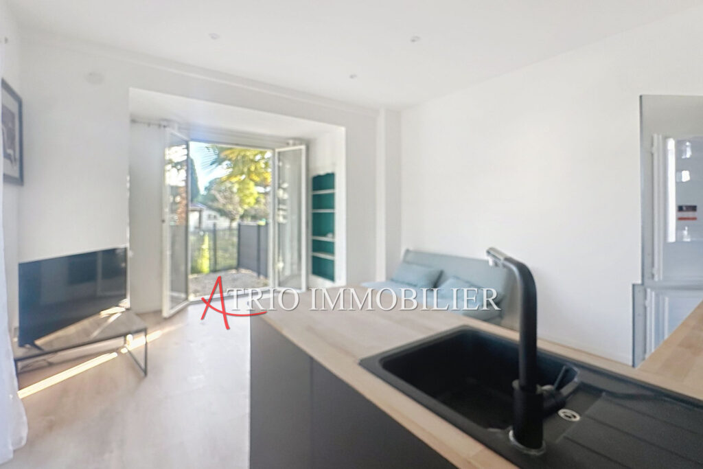 location appartement 2 Pièce(s) – 2 pièces – NR chambres – 33.00 m²